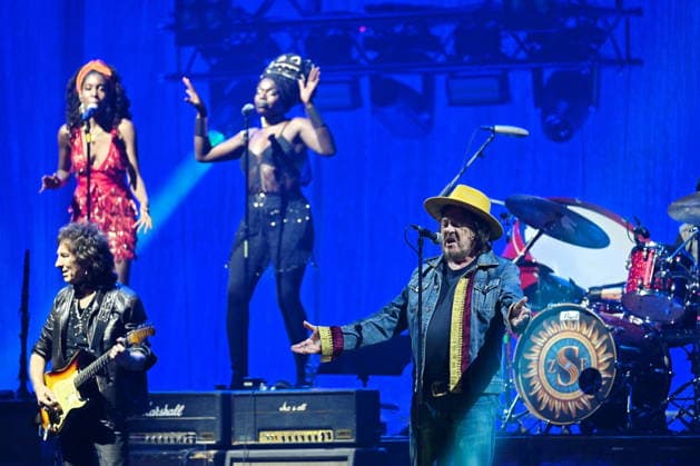 Music Concert - Zucchero - BAILA (sexy thing) 25th - Under the Moonlight Zucchero playing in Mantova during Zucchero - BAILA (sexy thing) 25th - Under the Moonlight, Music Concert in Mantova, Italy, May 15 2026 Mantova PalaUnical Italy Copyright: xAlessioxTarpinix xLiveMediax LPM_2452275