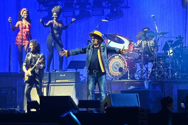 Music Concert - Zucchero - BAILA (sexy thing) 25th - Under the Moonlight Zucchero playing in Mantova during Zucchero - BAILA (sexy thing) 25th - Under the Moonlight, Music Concert in Mantova, Italy, May 15 2026 Mantova PalaUnical Italy Copyright: xAlessioxTarpinix xLiveMediax LPM_2452301
