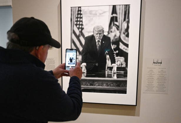 President Trump s portrait on display with references to his two impeachments restored in the exhibit text at the Smithsonian s National Portrait Gallery President Trump s portrait is on display with references to his two impeachments restored in the exhibit text at the Smithsonian s National Portrait Gallery in Washington, D.C. on May 15, 2026. Earlier in the year, the gallery had replaced the original presidential portrait with an image preferred by Trump and removed wall text mentioning both his impeachments and the January 6 Capitol attack, prompting criticism and debate over historical presentation. Photo by Olivier Douliery ABACAPRESS.COM Washington DC United States  Copyright: xDoulieryxOlivier ABACAx
