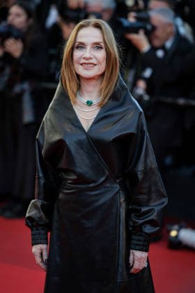 79ème Festival International du Film de Cannes Montée des marches du film Karma 79ème Festival International du Film de Cannes montee Karma 79th International Cannes Film Festival Red carpet Karma with Isabelle Huppert 456114 2026 05 15  Copyright: xLionelxGuericolas MPPx STAR_456114_069