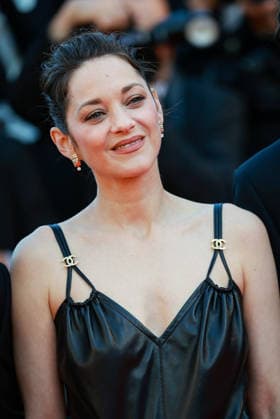 79ème Festival International du Film de Cannes Montée des marches du film Karma 79ème Festival International du Film de Cannes montee Karma 79th International Cannes Film Festival Red carpet Karma with Marion Cotillard 456114 2026 05 15  Copyright: xLionelxGuericolas MPPx STAR_456114_161