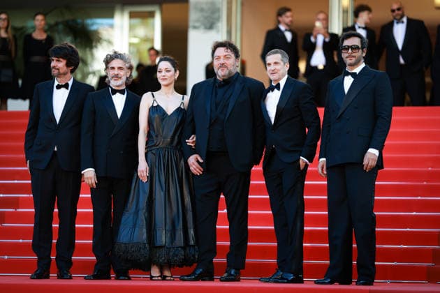 79ème Festival International du Film de Cannes Montée des marches du film Karma 79ème Festival International du Film de Cannes montee Karma 79th International Cannes Film Festival Red carpet Karma with Simon Jacquet, Leonardo Sbaraglia, Marion Cotillard, Denis Ménochet, Guillaume Canet and Maxime Nucci 456114 2026 05 15  Copyright: xLionelxGuericolas MPPx STAR_456114_167