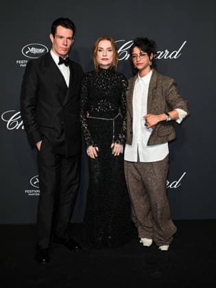 IPA84735593 - Cannes, 79th Cannes Film Festival 2026, evening 4 - The Chopard Universe Gala Evening. Pictured: Connor Swindells, Isabelle Huppert and Odessa A zion.  Copyright: xSimonexComix xPoolxPhotoxEventsx07x 84735593