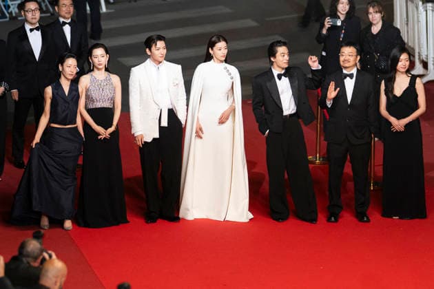 Cannes Gun Che Colony Red Carpet EB South Korean actor Jun Ji-Hyun, South Korean actor Ji Chang-Wook, South Korean actor Koo Kyo-Hwan, South Korean actress Shin Hyeon-Bin during the Gun-Che Colony red carpet during the 79th Cannes Film Festival in Cannes, France on May 15, 2026. Photo by Eliot Blondet ABACAPRESS.COM Cannes France France  Copyright: xBlondetxEliot ABACAx