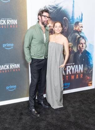 May 15, 2026, Bronx, New York, USA: New York, NY, May 15, 2026: John Krasinski and Sienna Miller attend World Premiere of Amazon MGM Studios Tom Clancy s Jack Ryan: Ghost War at Regal Times Square Bronx USA  - ZUMAr339 20260515_znp_r339_072 Copyright: xLevxRadinx