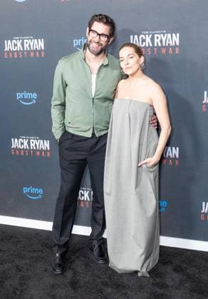 May 15, 2026, Bronx, New York, USA: New York, NY, May 15, 2026: John Krasinski and Sienna Miller attend World Premiere of Amazon MGM Studios Tom Clancy s Jack Ryan: Ghost War at Regal Times Square Bronx USA  - ZUMAr339 20260515_znp_r339_074 Copyright: xLevxRadinx