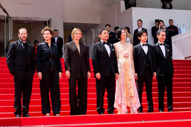 79th Cannes Film Festival Red carpet of the movie -Soudain- Palais des Festivals - Cannes, France Jean-Charles Clichet;Marie Bunel;Virginie Efira;Ryusuke Hamaguchi;Tao Okamoto;Kodai Kurosaki;Kyozo Nagatsuka 79th Cannes Film Festival Red carpet of the movie -Soudain- Palais des Festivals - Cannes, France 15th May 2026 SGPItalia id 134688_038 *Not Exclusive  Copyright: xALFONSOxCATALANO SGPITALIAx