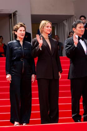 79th Cannes Film Festival Red carpet of the movie -Soudain- Palais des Festivals - Cannes, France Marie Bunel;Virginie Efira;Ryusuke Hamaguchi 79th Cannes Film Festival Red carpet of the movie -Soudain- Palais des Festivals - Cannes, France 15th May 2026 SGPItalia id 134688_038 *Not Exclusive  Copyright: xALFONSOxCATALANO SGPITALIAx