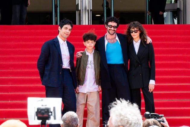79th Cannes Film Festival Red carpet of the movie -Club Kid- Palais des Festivals - Cannes, France Diego Calva;Reggie Absolom;Jordan Firstman;Cara Delevingne 79th Cannes Film Festival Red carpet of the movie -Club Kid- Palais des Festivals - Cannes, France 15th May 2026 SGPItalia id 134688_039 *Not Exclusive  Copyright: xALFONSOxCATALANO SGPITALIAx