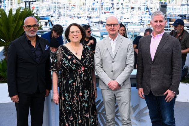 IPA84743561 - Cannes, 79th Cannes Film Festival 2026, day 5 - photocall of John Lennon: The Last Interview Pictured: David Hudson, Nancy Saslow, Steven Soderbergh and David Hillman  Copyright: xAlbertoxTerenghix xPoolxPhotoxEventsx07x 84743561