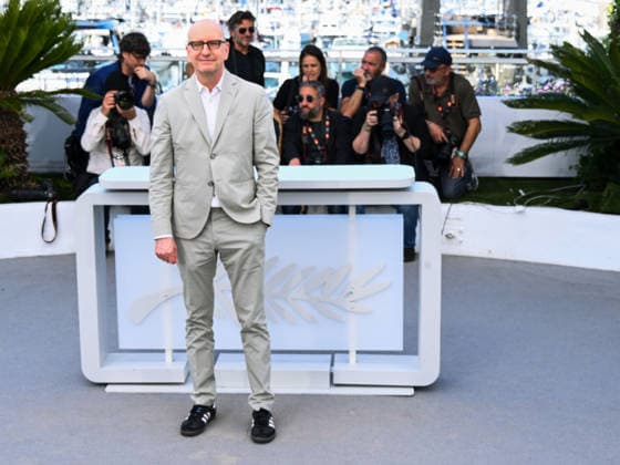 IPA84743573 - Cannes, 79th Cannes Film Festival 2026, day 5 - photocall of John Lennon: The Last Interview Pictured: Steven Soderbergh  Copyright: xAlbertoxTerenghix xPoolxPhotoxEventsx07x 84743573