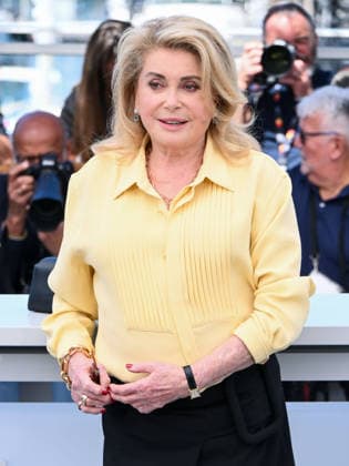 IPA84744457 - Cannes, 79th Cannes Film Festival 2026, day 5 - photocall of GENTLE MONSTER Pictured: CATHERINE DENEUVE  Copyright: xAlbertoxTerenghix xPoolxPhotoxEventsx07x 84744457