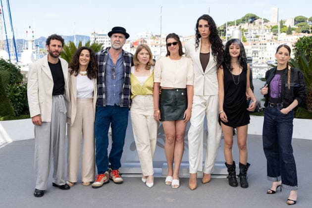 Mathias Minne, Sophie Garagnon, Eric Cantona, India Hair, Avril Besson, Raya Martigny et Louise Giordano au photocall du film Les Matins Merveilleux lors du 79ème Festival International du Film de Cannes 12 23 mai 2026 , le 16 mai 2026 Jacovides Moreau Bestimage Photocall for Les Matins Merveilleux at the 79th Cannes International Film Festival, le 16 mai 2026 Cannes France  Copyright: xJACOVIDES-MOREAUx xBESTIMAGExJACOVIDES-MOREAUx xBESTIMAGEx