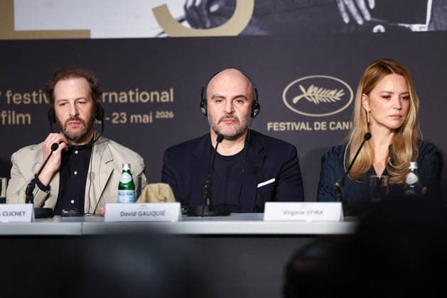 Jean Charles Clichet, David Glauqué, Virginie Efira lors de la conférence de presse du film Soudain Sudden at the 79th Cannes International Film Festival 12 23 mai 2026 , le 16 mai 2026 Valentina Claret Pool Bestimage Press conference for the film Sudden Sudden at the 79th Cannes International Film Festival, on May 16th, 2026 unknown  Copyright: xOLIVIERxBORDEx xBESTIMAGExOLIVIERxBORDEx xBESTIMAGEx