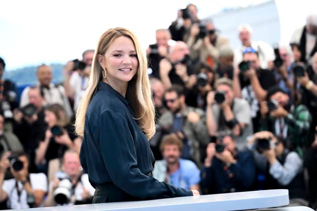 79ème Festival International du Film de Cannes Photocall with cast of Soudain 79th International Cannes Film Festival Photocall with cast of Soudain 456154 2026 05 16 Efira, Virginie  Copyright: xSergexArnalx xStarfacex STAR_456154_015