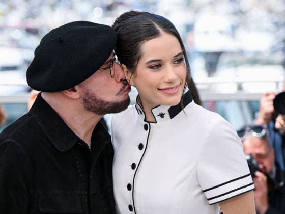 IPA84746732 - Cannes, 79th Cannes Film Festival 2026, day 5 - photocall of Propeller One-Way Night Coach Pictured: John Travolta, Ella Bleu Travolta  Copyright: xAlbertoxTerenghix xPoolxPhotoxEventsx07x 84746732