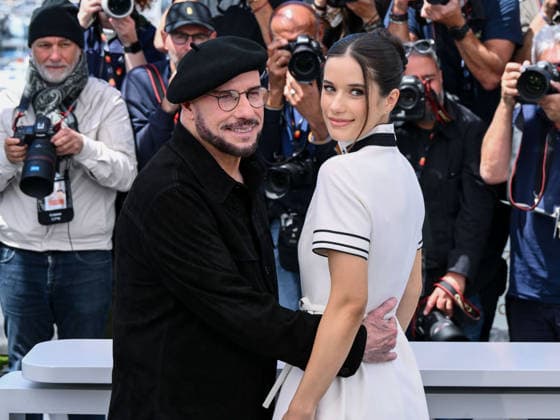 IPA84746755 - Cannes, 79th Cannes Film Festival 2026, day 5 - photocall of Propeller One-Way Night Coach Pictured: John Travolta, Ella Bleu Travolta  Copyright: xAlbertoxTerenghix xPoolxPhotoxEventsx07x 84746755