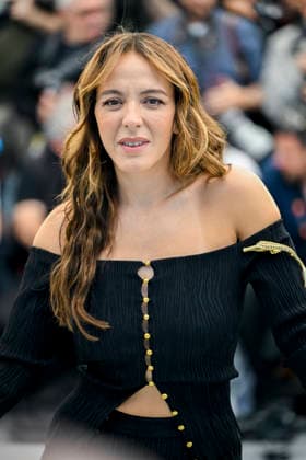 79ème Festival International du Film de Cannes Photocall with cast of Si tu penses bien 79th International Cannes Film Festival Photocall with cast of Si tu penses bien movie 456161 2026 05 16 Cannes France  Copyright: xSergexArnalx xStarfacex STAR_456161_032