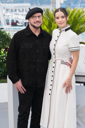 Propeller One Way Night Coach Photocall at 79th Festival de Cannes - Cannes, France CANNES, FRANCE. May 16, 2026: John Travolta & daughter Ella Bleu Travolta at the photocall for Propeller One Way Night Coach at the 79th Festival de Cannes. Picture: Paul Smith Featureflash Cannes France  Copyright: xPaulxSmithx xFeatureflashx