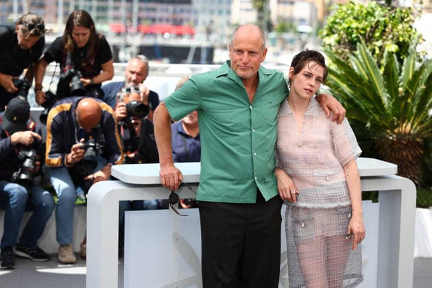 May 16, 2026, Cannes, Cote D azur, France: WOODY HARRELSON and KRISTEN STEWART during the Full Phil photocall at the 79th Annual Cannes Film Festival at Palais des Festivals in Cannes, France. Cannes France - ZUMAc179 20260516_zep_c179_057 Copyright: xMickaelxChavetx