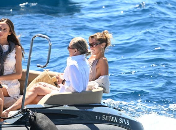 RECORD DATE NOT STATED Bella Hadid arrives by boat at the Eden Roc Hotel in Antibes Bella Hadid arrives by boat at the Eden Roc Hotel in Antibes, France on May 16, 2026. Photo by Florian Poitout ABACAPRESS.COM  Copyright: xPoitoutxFlorian ABACAx