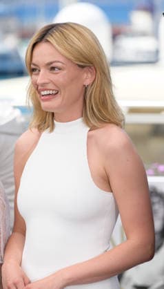 Full Phil Photocall at 79th Festival de Cannes - Cannes, France CANNES, FRANCE. May 16, 2026: Emma Mackey at the photocall for Full Phil at the 79th Festival de Cannes. Picture: Paul Smith Featureflash Cannes France  Copyright: xPaulxSmithx xFeatureflashx