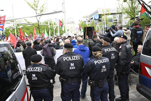 VIENNA, AUSTRIA 20260516 Palestinian demonstration at Christian Broda Platz against the participation of Israel in the 70th edition of the Eurovision Song Contest ESC in Vienna, Austria, Saturday, May 16, 2026 VIENNA AUSTRIA x10070x  Copyright: xJessicaxGow TTx EUROVISION 2026 DEMONSTRATION 5BxCSS8fgjA