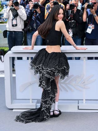 IPA84748960 - Cannes, 79th Cannes Film Festival 2026, day 5 - photocall of Full Phil Pictured: Charlotte Le Bon  Copyright: xAlbertoxTerenghix xPoolxPhotoxEventsx07x 84748960
