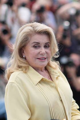 Catherine Deneuve au photocall du film Gentle Monster lors du 79ème Festival International du Film de Cannes 12 23 mai 2026 , le 16 mai 2026 Jacovides Moreau Bestimage Photocall for Gentle Monster at the 79th Cannes International Film Festival, on May 16th, 2026 Cannes France  Copyright: xJACOVIDES-MOREAUx xBESTIMAGExJACOVIDES-MOREAUx xBESTIMAGEx