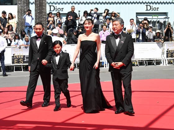 Internationale Filmfestspiele von Cannes, Sheep in the Box Premiere IPA84750866 - Cannes, 79th Cannes Film Festival 2026, Evening 5. Red carpet Film HEEP IN THE BOX. Pictured are Hirokazu Kore eda, Haruka Ayase  Copyright: xManuelexMangiarottix xPoolxPhotoxEventsx07x 84750866