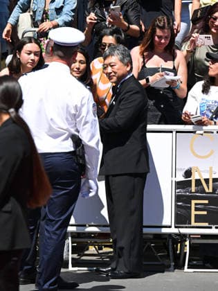 Internationale Filmfestspiele von Cannes, Sheep in the Box Premiere IPA84750859 - Cannes, 79th Cannes Film Festival 2026, Evening 5. Red carpet Film HEEP IN THE BOX. Pictured is Hirokazu Kore eda  Copyright: xManuelexMangiarottix xPoolxPhotoxEventsx07x 84750859