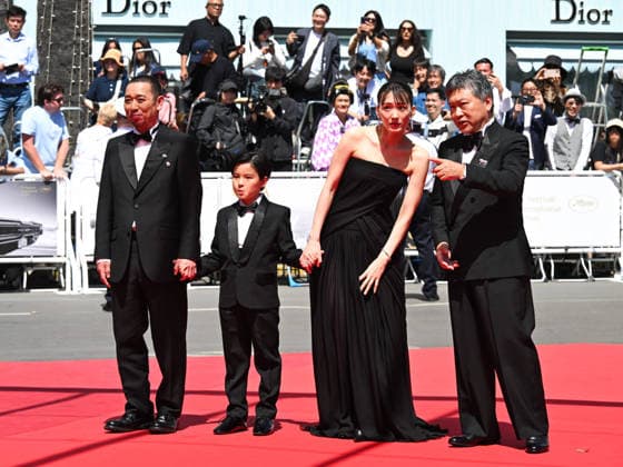 Internationale Filmfestspiele von Cannes, Sheep in the Box Premiere IPA84750863 - Cannes, 79th Cannes Film Festival 2026, Evening 5. Red carpet Film HEEP IN THE BOX. Pictured are Hirokazu Kore eda, Haruka Ayase  Copyright: xManuelexMangiarottix xPoolxPhotoxEventsx07x 84750863
