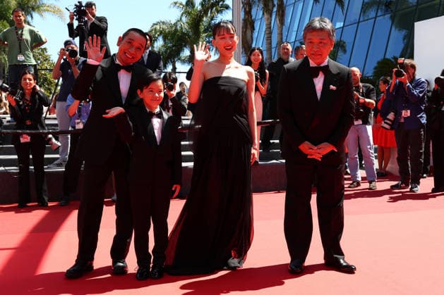 May 16, 2026, Cannes, Cote D azur, France: Cast of whom HARUKA AYASE and director HIROKAZU KORE-EDA on the red carpet for the screening of SHEEP IN THE BOX at the 79th Annual Cannes Film Festival at Palais des Festivals in Cannes, France Cannes France  - ZUMAc179 20260516_zep_c179_089 Copyright: xMickaelxChavetx