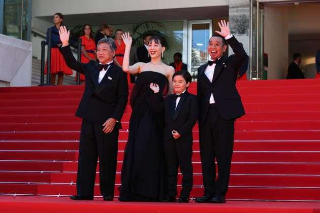 May 16, 2026, Cannes, Cote D azur, France: Cast of whom HARUKA AYASE and director HIROKAZU KORE-EDA on the red carpet for the screening of SHEEP IN THE BOX at the 79th Annual Cannes Film Festival at Palais des Festivals in Cannes, France Cannes France - ZUMAc179 20260516_zep_c179_087 Copyright: xMickaelxChavetx