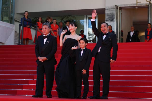May 16, 2026, Cannes, Cote D azur, France: Cast of whom HARUKA AYASE and director HIROKAZU KORE-EDA on the red carpet for the screening of SHEEP IN THE BOX at the 79th Annual Cannes Film Festival at Palais des Festivals in Cannes, France Cannes France - ZUMAc179 20260516_zep_c179_086 Copyright: xMickaelxChavetx