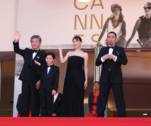 May 16, 2026, Cannes, Cote D azur, France: Cast of whom HARUKA AYASE and director HIROKAZU KORE-EDA on the red carpet for the screening of SHEEP IN THE BOX at the 79th Annual Cannes Film Festival at Palais des Festivals in Cannes, France Cannes France - ZUMAc179 20260516_zep_c179_085 Copyright: xMickaelxChavetx