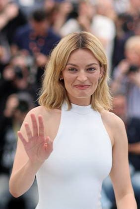 Emma Mackey at the Full Phil photocall at the 79th International Film Festival in Cannes, France, May 16, 2026 Jacovides Moreau bestimage Full Phil photocall at the 79th annual Cannes Film Festival at Palais des Festivals on May 16, 2026 in Cannes, France Cannes France  Copyright: xJACOVIDES-MOREAUx xBESTIMAGExJACOVIDES-MOREAUx xBESTIMAGEx