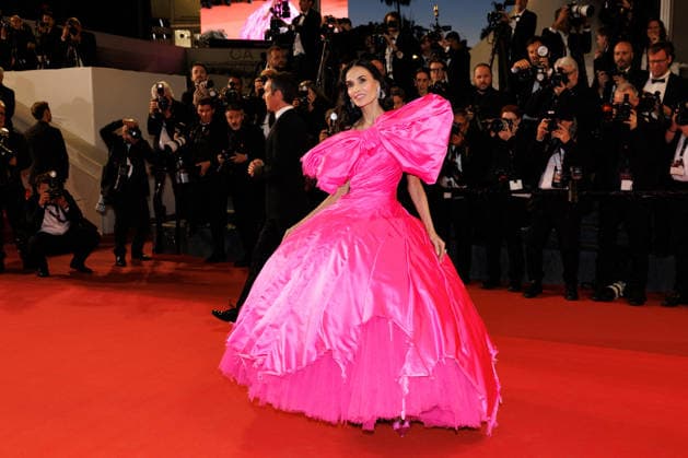 Demi Moore Montée des marches du film Paper Tiger lors du 79ème Festival International du Film de Cannes, le 16 mai 2026 Jacovides Moreau Bestimage Red carpet for Paper Tiger at the 79th Cannes International Film Festival on May 16, 2026 Cannes France  Copyright: xJACOVIDES-MOREAUx xBESTIMAGExJACOVIDES-MOREAUx xBESTIMAGEx