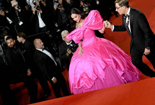 79ème Festival International du Film de Cannes Montée des marches du film Paper Tiger 79th International Cannes Film Festival Red Carpet for Paper Tiger 456205 2026 05 16 Moore, Demi  Copyright: xSergexArnalx xStarfacex STAR_456205_008