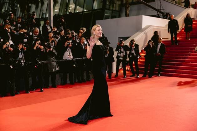 79ème Festival International du Film de Cannes Montée des marches du film Paper Tiger 79th International Cannes Film Festival Red Carpet for Paper Tiger 456209 2026 05 16 Alpes Maritimes Cannes France Blanchett, Cate  Copyright: xTerencexBaelenx STAR_456209_011