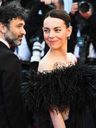 IPA84759371 - Cannes, 79th Cannes Film Festival 2026, evening 5 - red carpet of EL SER QUERIDO (THE BELOVED) Pictured: Rodrigo Sorogoyen, Victoria Luengo  Copyright: xManuelexMangiarottix xPoolxPhotoxEventsx07x 84759371
