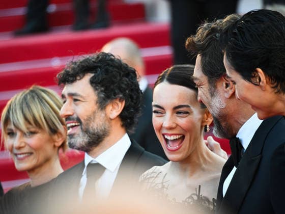 IPA84759377 - Cannes, 79th Cannes Film Festival 2026, evening 5 - red carpet of EL SER QUERIDO (THE BELOVED) Pictured: Rodrigo Sorogoyen, Victoria Luengo, Javier Bardem and Isabel Pena  Copyright: xManuelexMangiarottix xPoolxPhotoxEventsx07x 84759377
