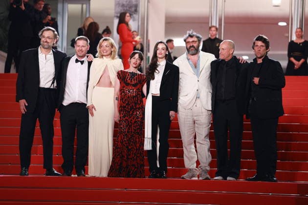 Cannes - Full Phil Red Carpet Eric Wareheim, Emma Mackey, Kristen Stewart, Quentin Dupieux, Woody Harrelson, Tim Heidecker and Charlotte Le Bon attend the Full Phil screening on the red carpet during the 79th annual Cannes Film Festival at Palais des Festivals on May 16, 2026 in Cannes, France. Photo by Jerome Domine ABACAPRESS.COM Cannes France  Copyright: xDominexJerome ABACAx