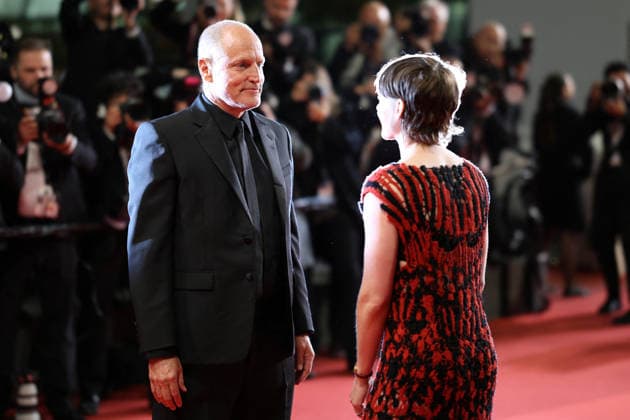 Cannes - Full Phil Red Carpet JD Kristen Stewart and Woody Harrelson attends the Full Phil screening on the red carpet during the 79th annual Cannes Film Festival at Palais des Festivals on May 16, 2026 in Cannes, France. Photo by Jerome Domine ABACAPRESS.COM Cannes France  Copyright: xDominexJerome ABACAx