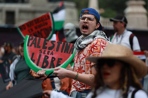 Nakba Day commemoration in Mexico City MEXICO CITY, MEXICO - MAY 16: Pro-Palestinian demonstrators hold banners during a rally marking the 78th anniversary of Nakba, in Mexico City, Mexico on May 16, 2026. Daniel Cardenas Anadolu Mexico City Mexico. Editorial use only. Please get in touch for any other usage.  Copyright: x2026xAnadoluxDanielxCardenasx