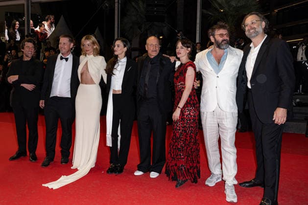 Cannes Full Phil screening NG Quentin Dupieux, Eric Wareheim, Woody Harrelson, Kristen Stewart, Charlotte Le Bon, Emma Mackey, Tim Heidecker and Hugo Selignac attending the ‘Full Phil’ Screening and Red Carpet at Palais Des Festivals in Cannes, France on May 16 2026 as part of the 79th Cannes Film Festival. Photo by Nicolas Genin ABACAPRESS.COM Cannes France  Copyright: xGeninxNicolas ABACAx