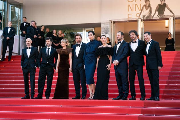 El Ser Querido (The Beloved) Screening - The 79th Annual Cannes Film Festival J A guest, Rodrigo Sorogoyen, Marina Fois, Javier Bardem, Isabel Pena, Victoria Luengo, Raul Arevalo, Eduardo Villaneuva and Guillermo Farre attend the El Ser Querido (The Beloved) screening during the 79th annual Cannes Film Festival at Palais des Festivals on May 16, 2026 in Cannes, France. Cannes France Copyright: xLounisxTiarx _DSC4832