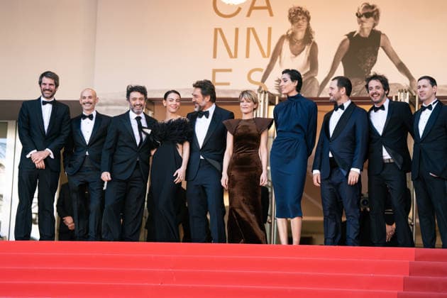 El Ser Querido (The Beloved) Screening - The 79th Annual Cannes Film Festival J A guest, Rodrigo Sorogoyen, Marina Fois, Javier Bardem, Isabel Pena, Victoria Luengo, Raul Arevalo, Eduardo Villaneuva and Guillermo Farre attend the El Ser Querido (The Beloved) screening during the 79th annual Cannes Film Festival at Palais des Festivals on May 16, 2026 in Cannes, France. Cannes France Copyright: xLounisxTiarx _DSC4839
