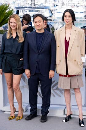 79th Cannes Film Festival Photocall of the movie -Soudain- Palais des Festivals - Cannes, France Virginie Efira;Ryusuke Hamaguchi;Tao Okamoto 79th Cannes Film Festival Photocall of the movie -Soudain- Palais des Festivals - Cannes, France 16th May 2026 SGPItalia id 134688_047 *Not Exclusive  Copyright: xALFONSOxCATALANO SGPITALIAx