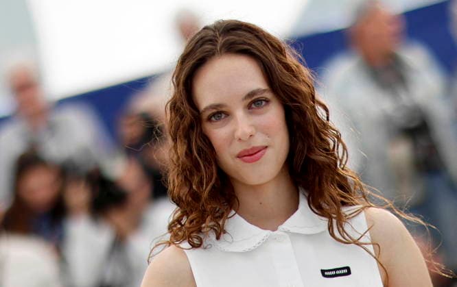 Tess Barthélémy, J Godrèches daughter, at the photocall for Memoire de Fille Un Certain Regard at the 79th Cannes International Film Festival, on May 17th, 2026 Jacovides Moreau Bestimage Photocall for Memoire de Fille Un Certain Regard at the 79th Cannes International Film Festival, on May 17th, 2026 Cannes France  Copyright: xJACOVIDES-MOREAUx xBESTIMAGExJACOVIDES-MOREAUx xBESTIMAGEx